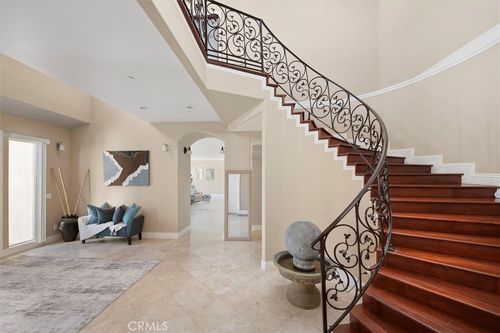 9455 Hierba Rd, Santa Clarita, CA, 91390 | Card Image