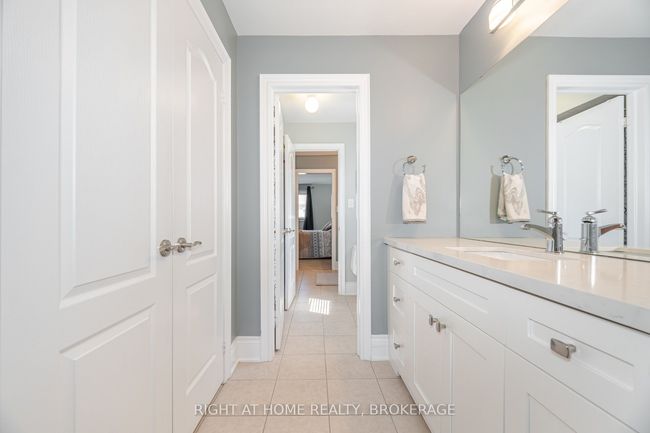 105 Royal Dr West, House other with 6 bedrooms, 5 bathrooms and 4 parking in Brampton ON | Image 29