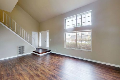 231-231 Teak Ln, Streamwood, IL, 60107-2261 | Card Image