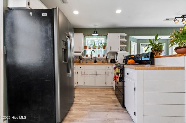 796 Old Folkstone Rd, House other with 3 bedrooms, 2 bathrooms and null parking in Sneads Ferry NC | Image 15