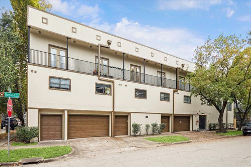 apt-203-1342 Rutland St, Houston, TX, 77008-4151 | Card Image