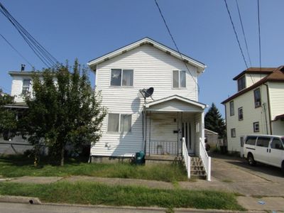 515 Grant St, House other with 3 bedrooms, 2 bathrooms and 2 parking in Springdale Boro PA | Image 1