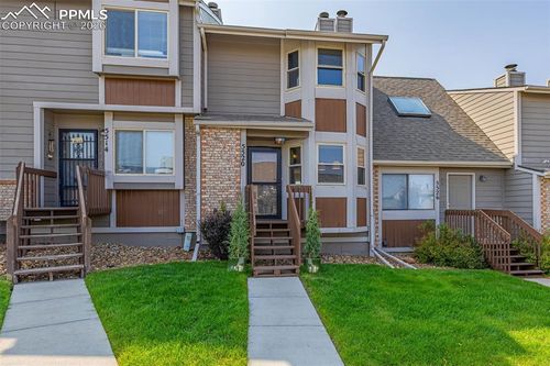 5520 Dunbar Ct, Colorado Springs, CO, 80918-3641 | Card Image