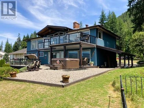 3460 Mcbride Rd, Blind Bay, BC, V0E1H1 | Card Image