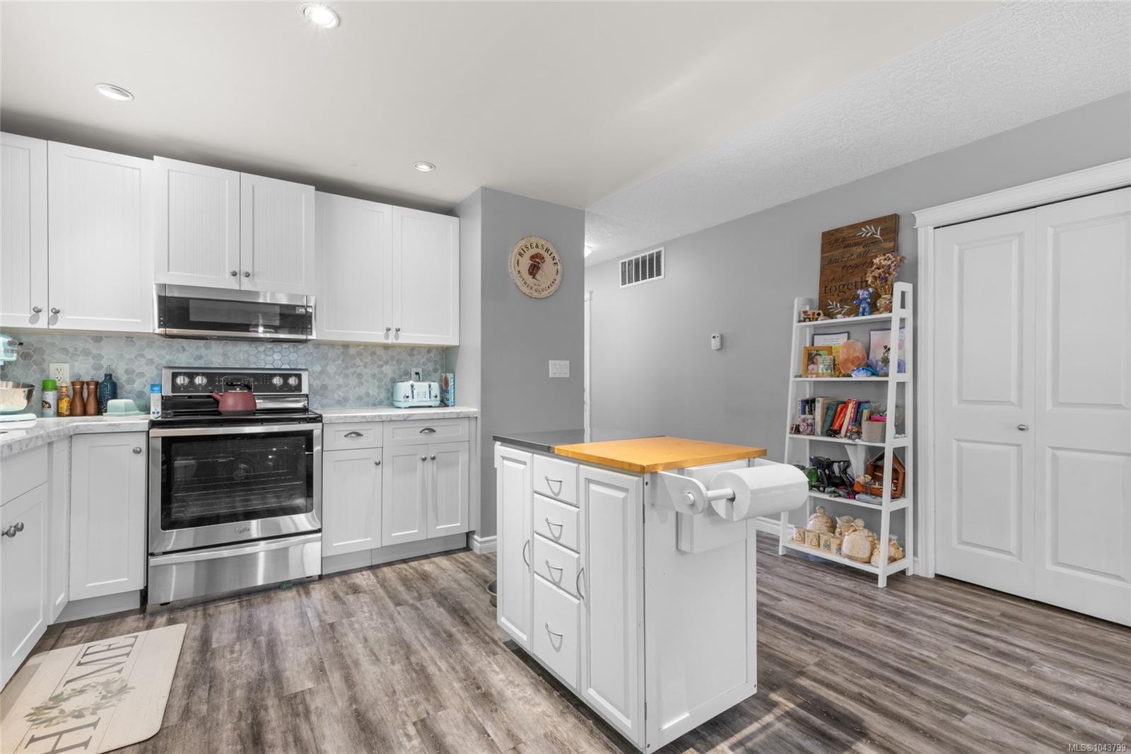 Residential in Shawnigan Lake 4