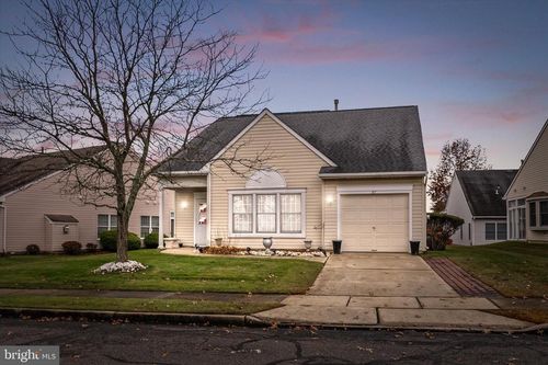 87 Horseshoe Ln S, Columbus, NJ, 08022-1061 | Card Image