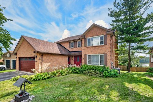 601 Forest Hill Dr, Kingston, ON, K7M7N6 | Card Image