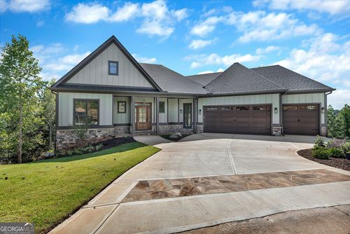 195 Switchback Run, Toccoa, GA, 30577-7546 | Card Image