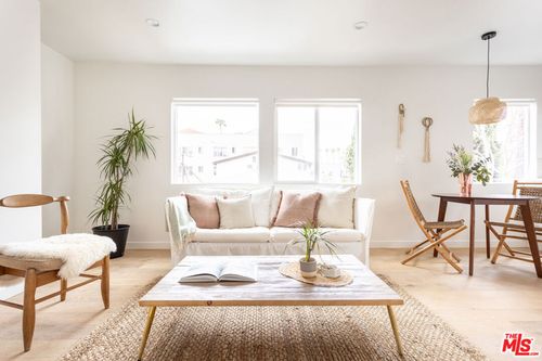3615 Bellevue Ave, LOS ANGELES, CA, 90026-3506 | Card Image