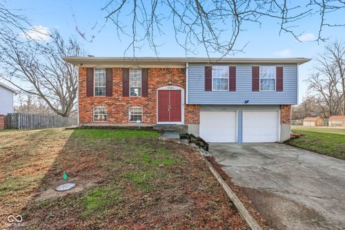 5745 Dollar Hide South Dr, Indianapolis, IN, 46221-4120 | Card Image