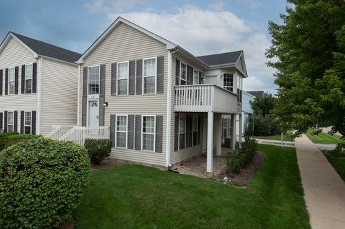 867 Symphony Dr, Aurora, IL, 60504-5554 | Card Image