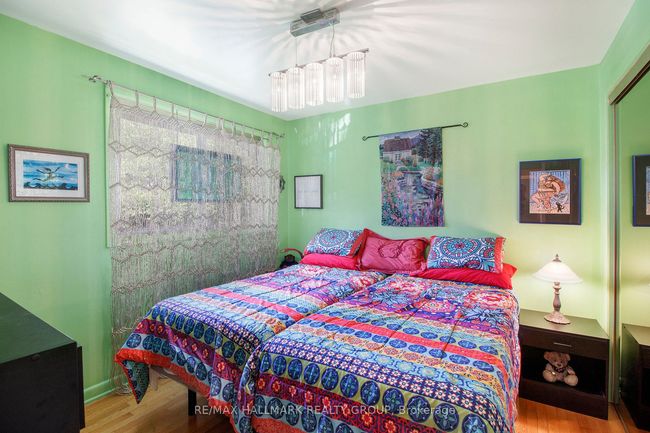 1036 Gill Ave, House other with 3 bedrooms, 2 bathrooms and 3 parking in Ottawa ON | Image 14
