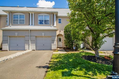 8023 Brittany Dr, Wayne, NJ, 07470-3296 | Card Image