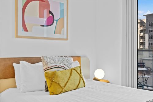 1007-48 East Ave, Austin, TX, 78701-4317 | Card Image