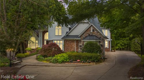 6212 Bromley Ct, West Bloomfield, MI, 48322-3242 | Card Image