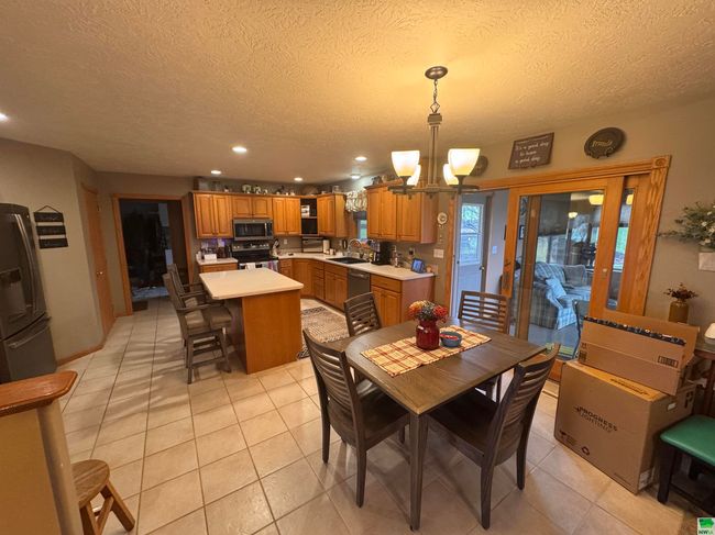 951 Springbrook Dr, House other with 3 bedrooms, 3 bathrooms and null parking in Hinton IA | Image 10