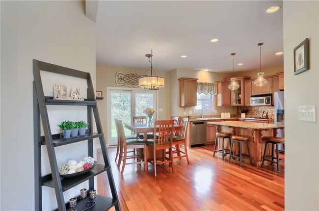 509 Sword Dance Pl, House other with 4 bedrooms, 5 bathrooms and 3 parking in Cranberry Twp PA | Image 12