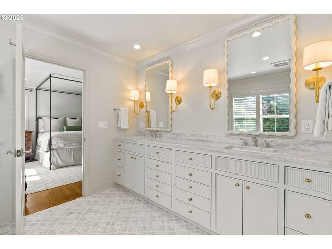 817 D Ave, House other with 3 bedrooms, 4 bathrooms and 2 parking in Lake Oswego OR | Image 27