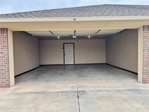 1601 E Lawter Rd, Weatherford, OK, 73096-2762 | Card Image