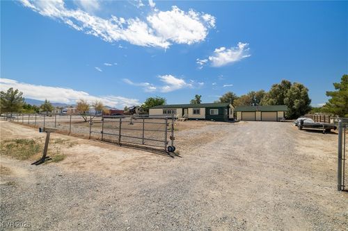 711 Jarvis Rd, Pahrump, NV, 89060-2522 | Card Image