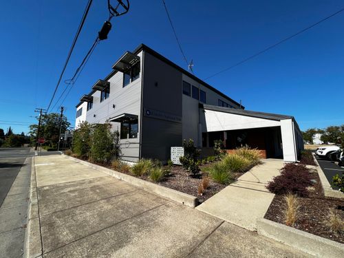 203-2001 S Market Street, Redding, CA, 96001 | Card Image