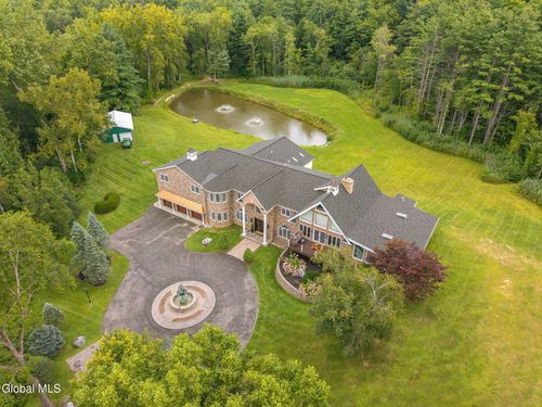 89 Knapp Rd, Mechanicville, NY, 12118-3127 | Card Image