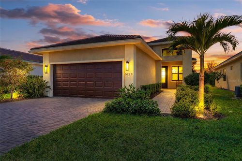 5220 Barnett Cir, BRADENTON, FL, 34211-1108 | Card Image