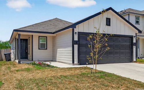 6027 Bluestem Way, San Antonio, TX, 78218-4710 | Card Image