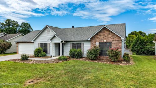 315 Headrickview Dr, Maryville, TN, 37804-3890 | Card Image