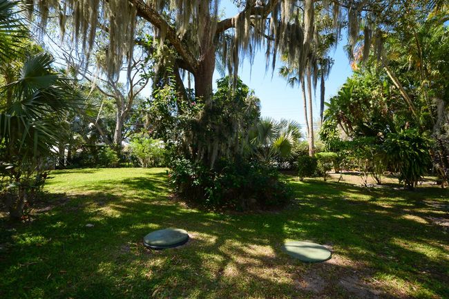 576 Sw Rustic Cir, House other with 3 bedrooms, 2 bathrooms and null parking in Stuart FL | Image 53