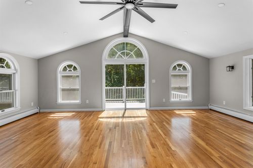 14 Derryfield Road, Derry, NH, 03038 | Card Image