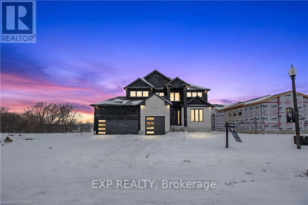 Residential in Perth East (Milverton) 4