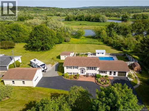 1496 Main St, Hampton, NB, E5N6H1 | Card Image