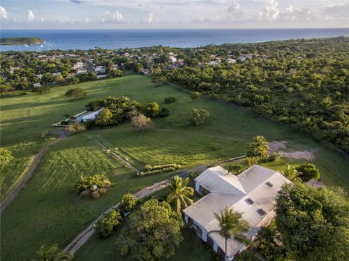 1 El Cerro, Vieques, PR, 00765 | Card Image
