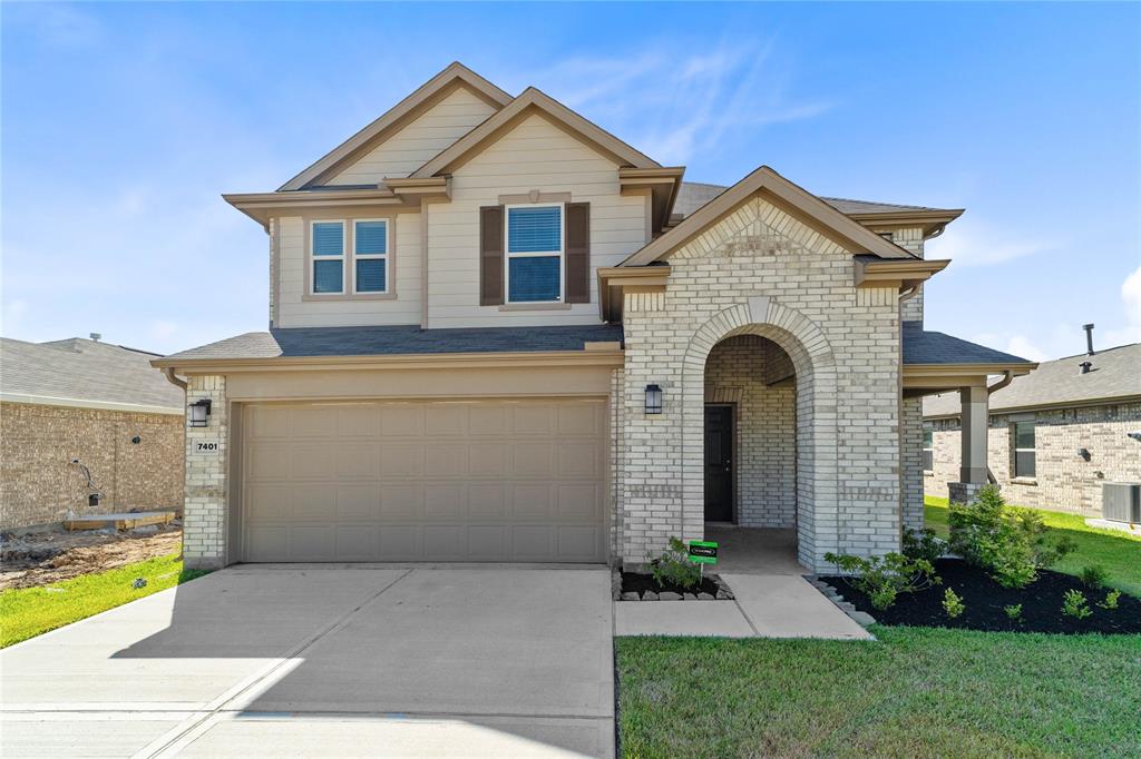 Donnino Dr, Texas City, TX 77591