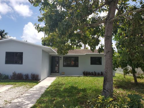 440 Ne 174th St, North Miami Beach, FL, 33162-1944 | Card Image