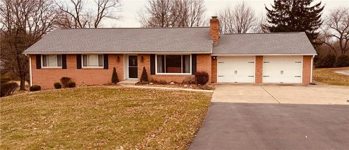 537 Blackhawk Rd, Beaver Falls, PA, 15010-1409 | Card Image