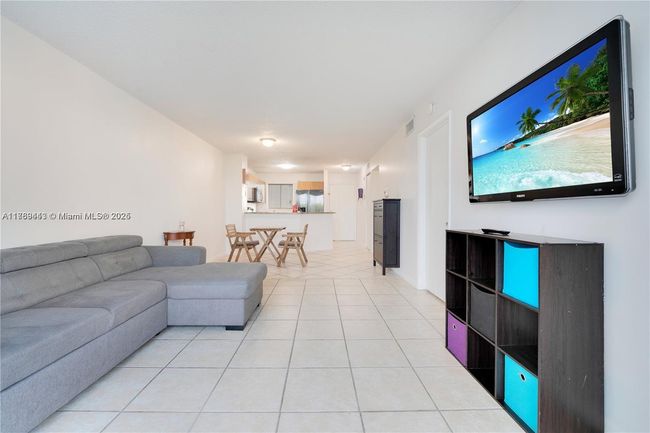 APT-503 - 8730 N Sherman Cir, Condo with 2 bedrooms, 2 bathrooms and null parking in Miramar FL | Image 8
