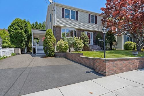 76 Shawmut St, Quincy, MA, 02169-1025 | Card Image