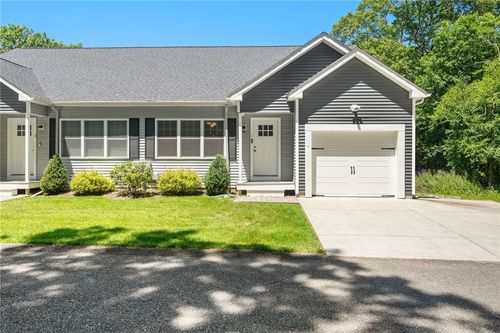 1-1 Lily Ln, West Warwick, RI, 02893-1995 | Card Image