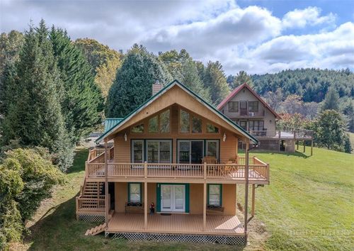 40 Yuri Ln, Piney Creek, NC, 28663-9055 | Card Image
