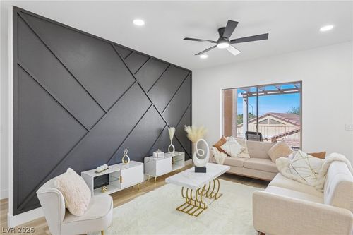 544 Mountain Links Dr, Henderson, NV, 89012-6179 | Card Image