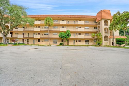 310-6200 S Falls Circle Dr, Lauderhill, FL, 33319-6924 | Card Image