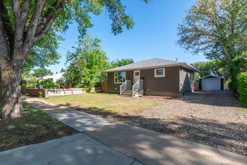 5513 49 St, Lloydminster, AB, T9V0L2 | Card Image