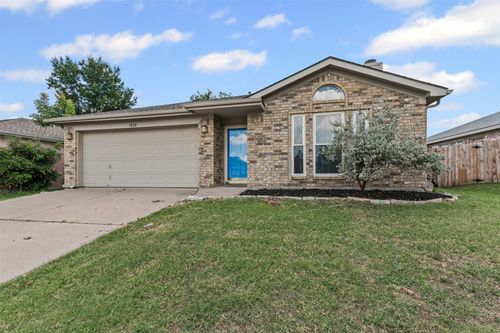 1828 Overland St, Fort Worth, TX, 76131-2205 | Card Image