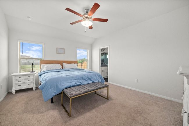 352 Backstays Loop, House other with 4 bedrooms, 3 bathrooms and 5 parking in Kyle TX | Image 17