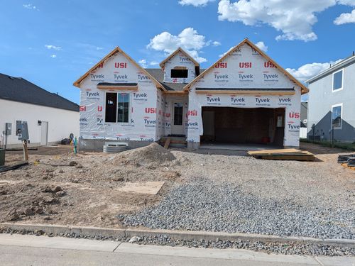 195 E 580 N, Providence, UT, 84332-3504 | Card Image