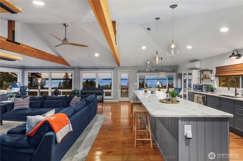 612 Park Ave, Mukilteo, WA, 98275-1920 | Card Image