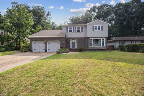 943 Lacon Dr, Newport News, VA, 23608-2527 | Card Image