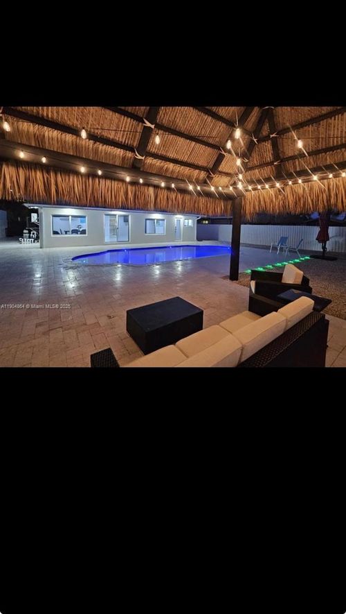 16 Fishermans Trl, Key Largo, FL, 33037-4237 | Card Image